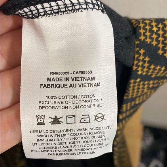 Nike Tee Long Sleeve 3X Gold Print Black Star Animal Print Cotton Oversized - Picture 13 of 15